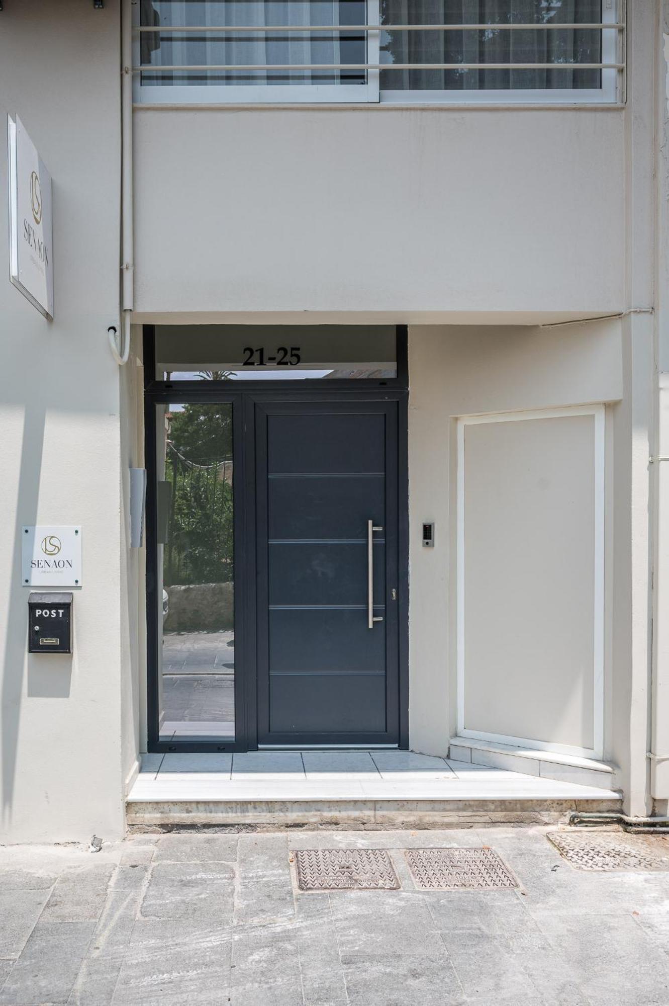 Senaon Urban Living Agape Apartamento Iráclio Exterior foto